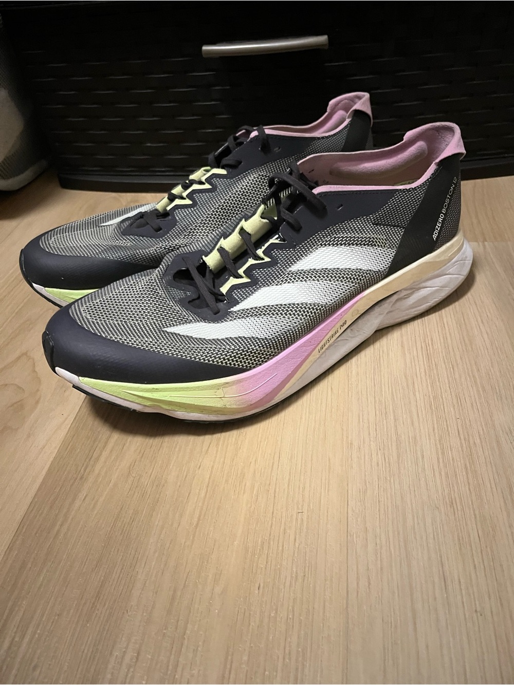 Adidas men’s Boston 12 running shoe size 12.5